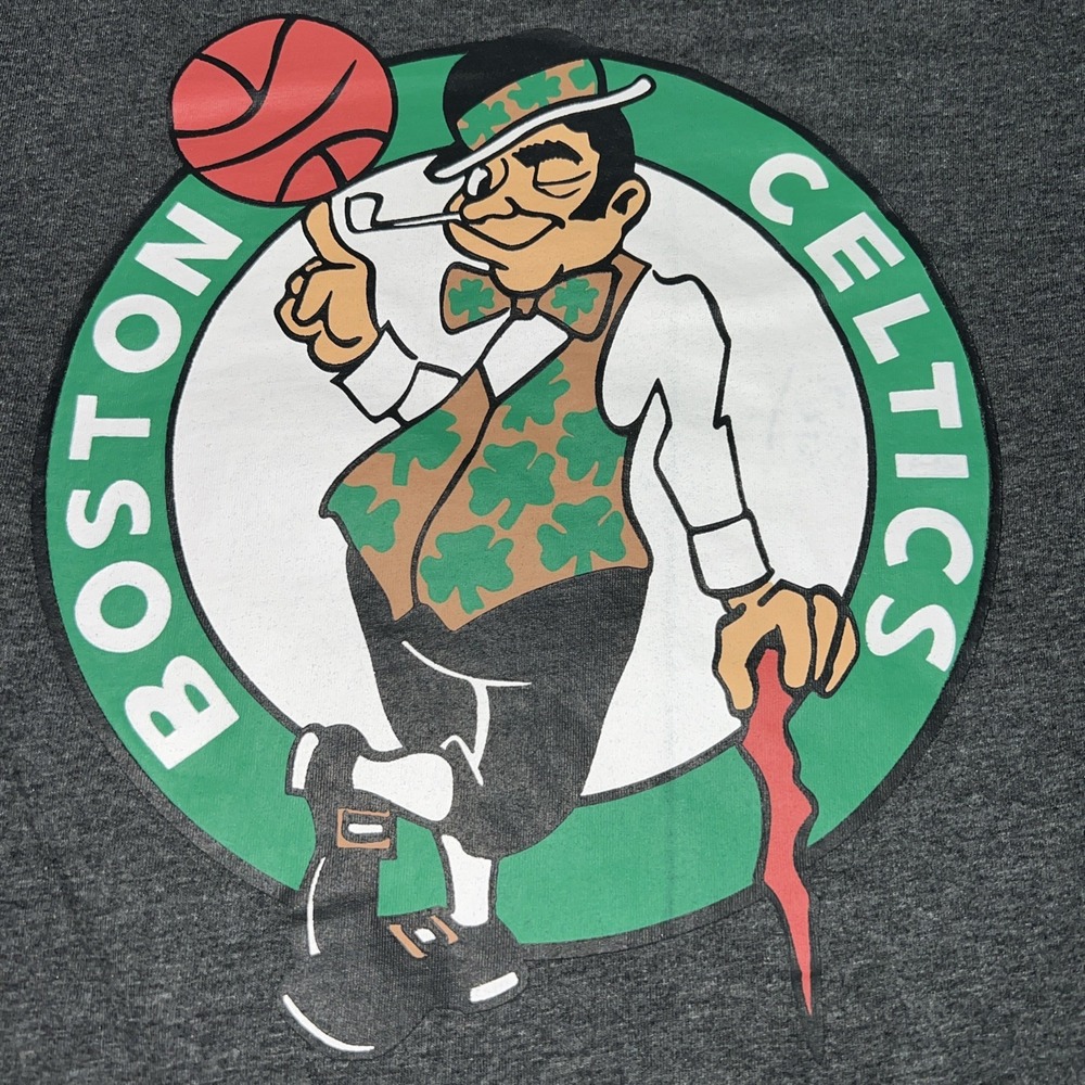 NBA Boston Celtics Adults Medium Short Sleeve Basketball Clover